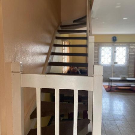 Finest Accommodation Renfrew Place 4-12 Renfrew Rd 2 Bedroom 2 Bat Apt # 15 New Kinston Jamaica Kingston Eksteriør bilde